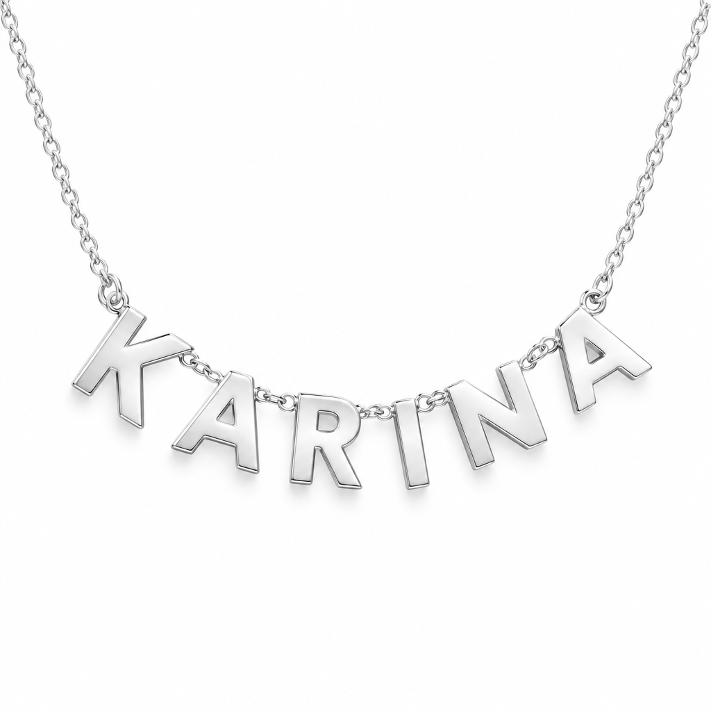 Collier prénom lettres argent reliées, packshot fond blanc – variante silver, Kylara
