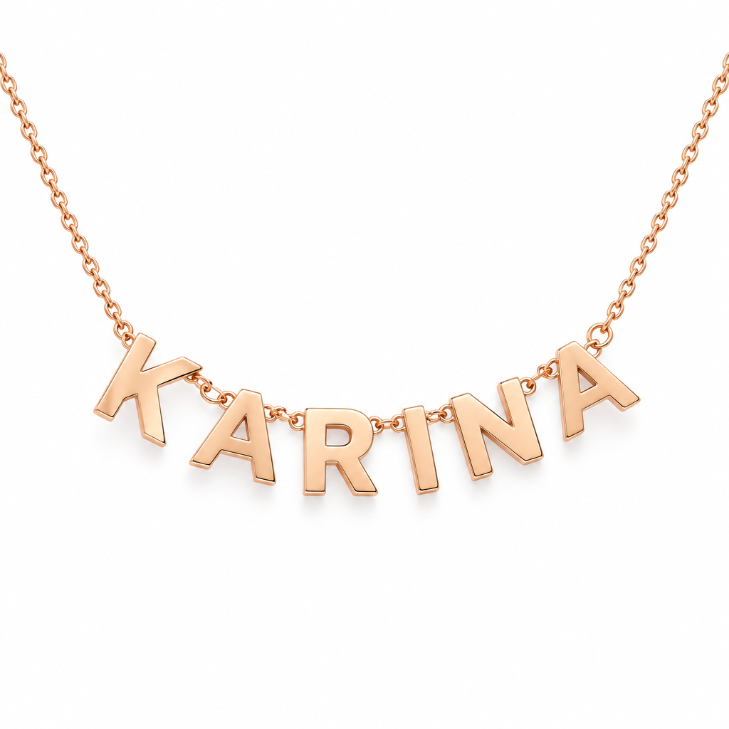 Collier prénom lettres or rose reliées, packshot fond blanc – variante rose gold, Kylara